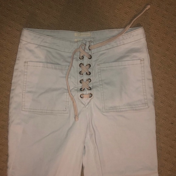 Light wash jeans with tie up front - Picture 2 of 2